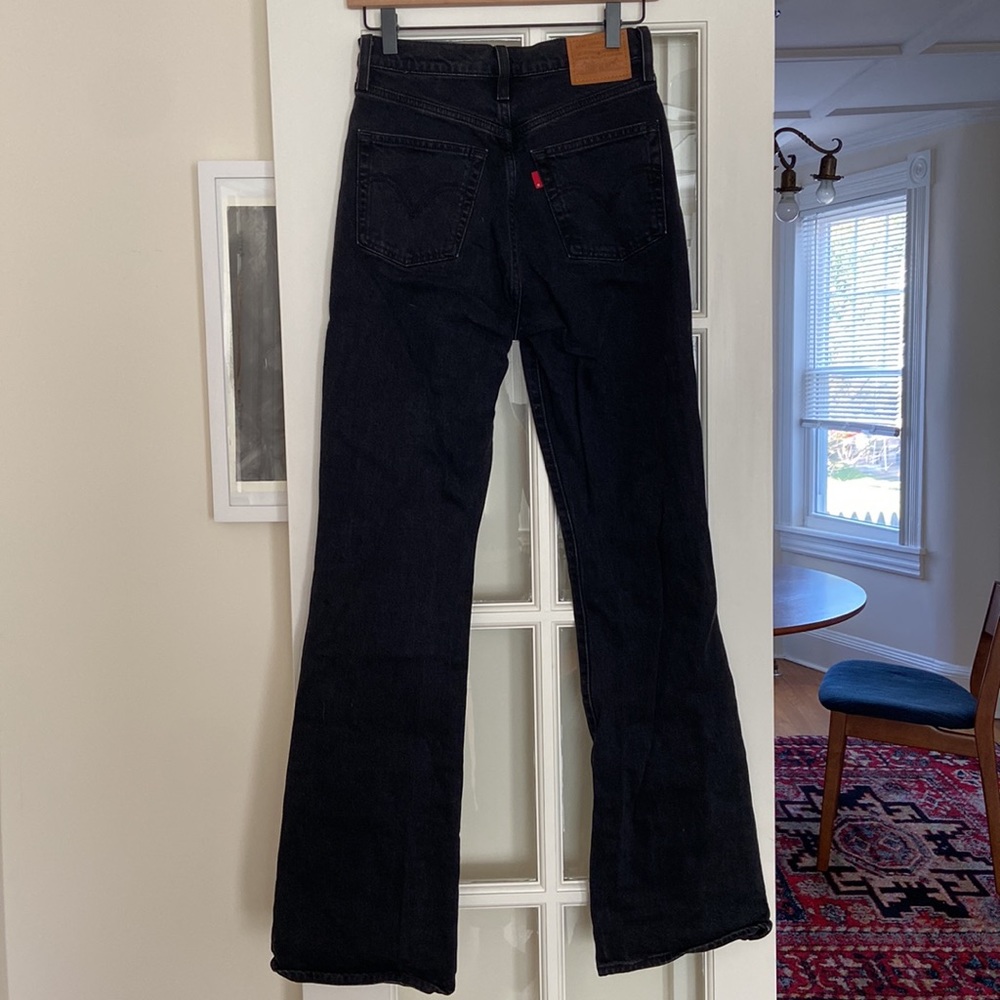 Levis Ribcage Jeans - Picture 2 of 5